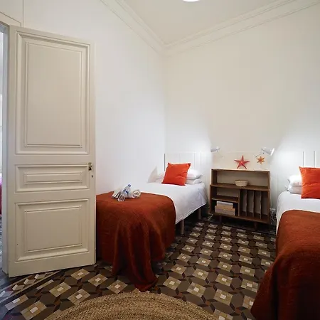 Suites4days Placa Catalunya Design
